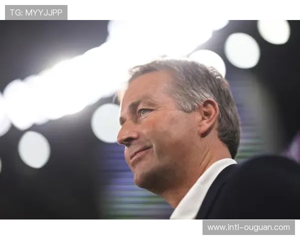 尤尔曼德场边指挥：勒沃库森惨败后的心理调整术