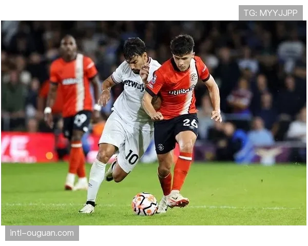 比赛结束:卢顿3-3战平谢菲尔德联,双方各取一分